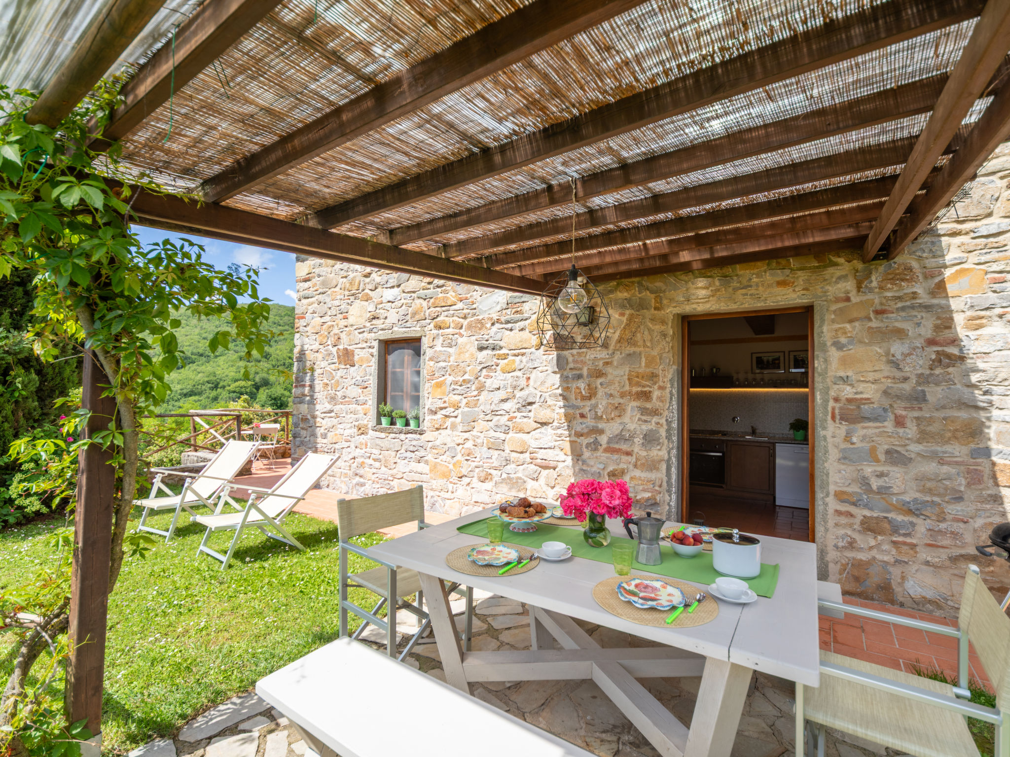 La Corte-Outside