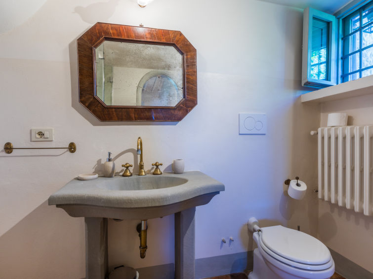 Bathroom / Wellness