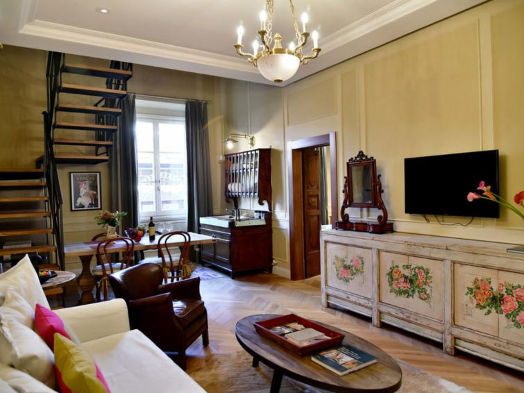 Santa Croce Apartment in Florence