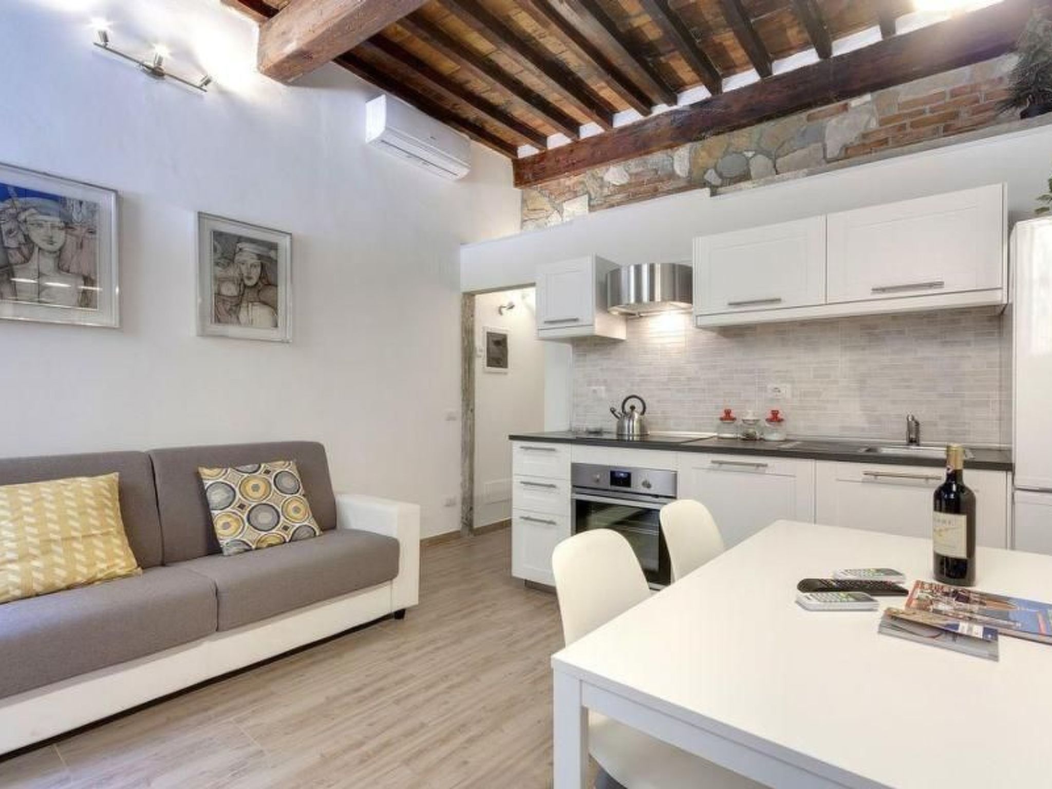 Photo of GUELFA HOUSE