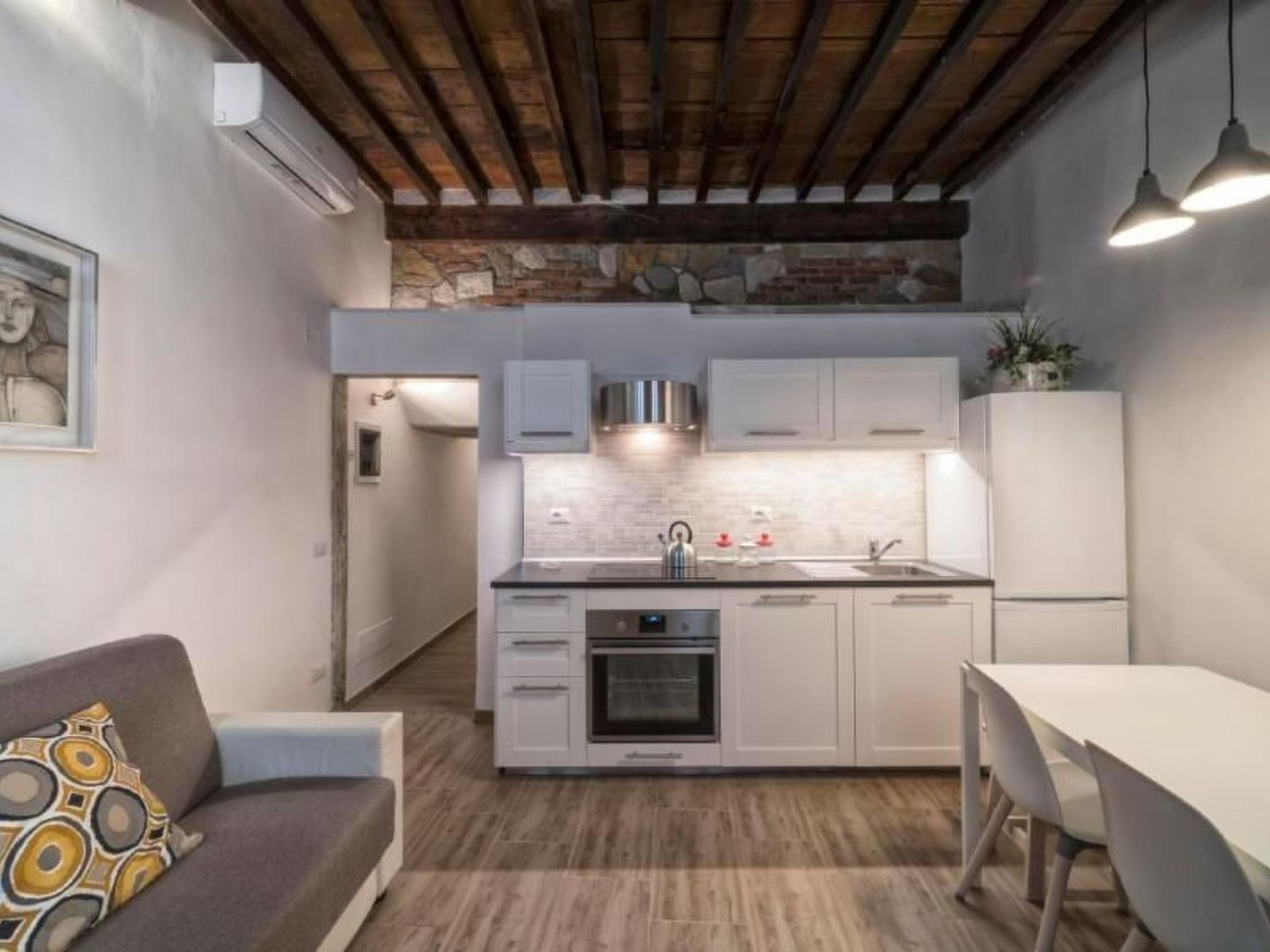 Photo of GUELFA HOUSE