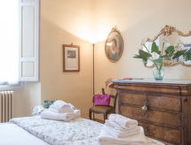 Duomo Suite: Stijlvol appartement met airconditioning in hartje Florence - thumbnail 2