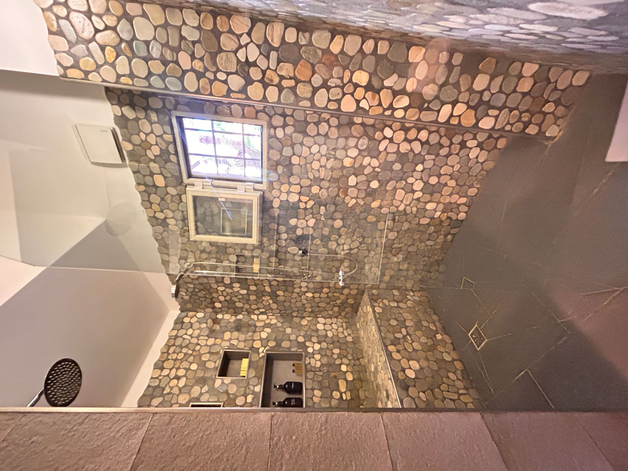 Zwei Schlafzimmer mit Garten und Whirlpool-Dedans