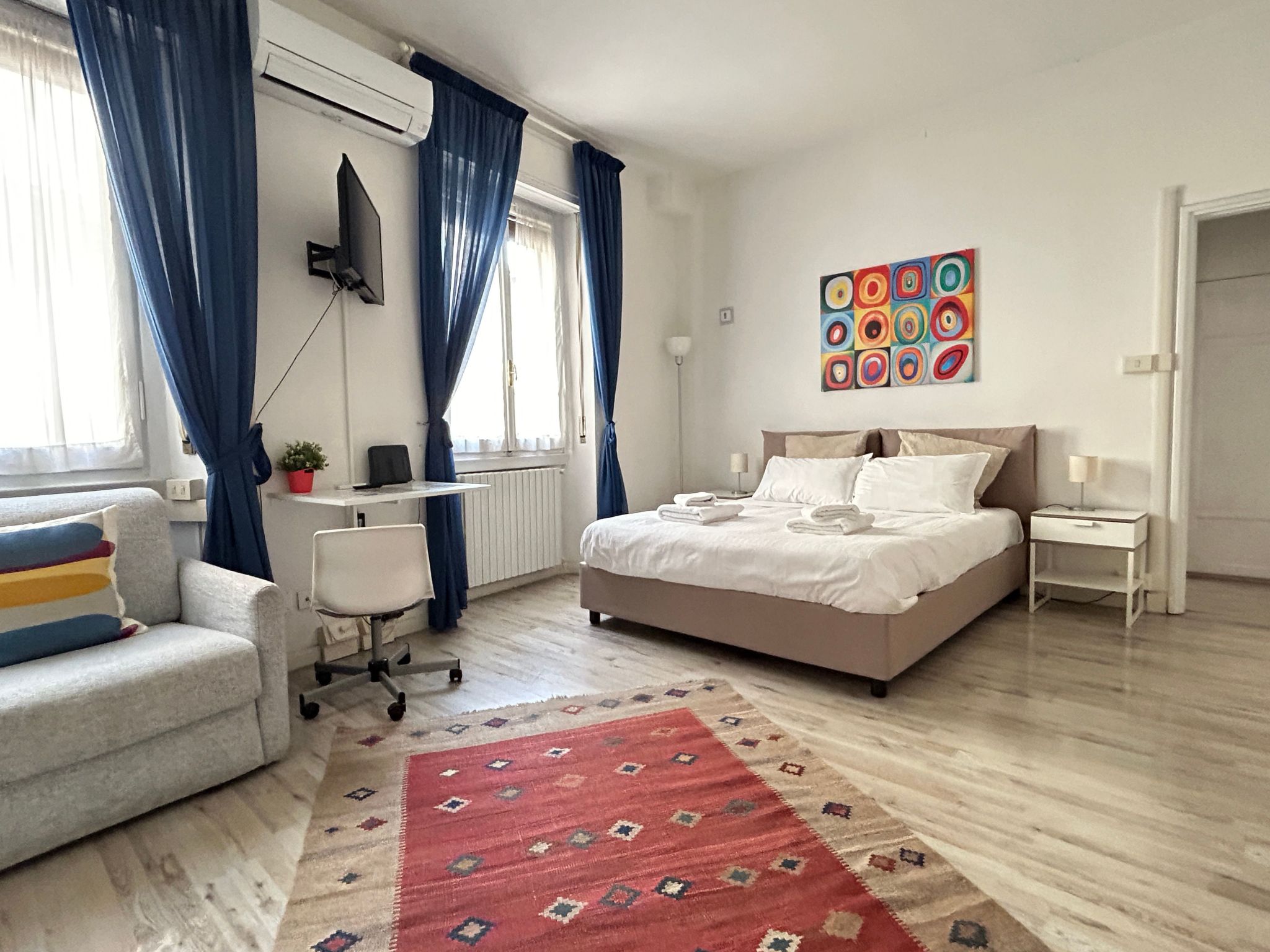 Federicas Ponte Vecchio 1bd-Drinnen