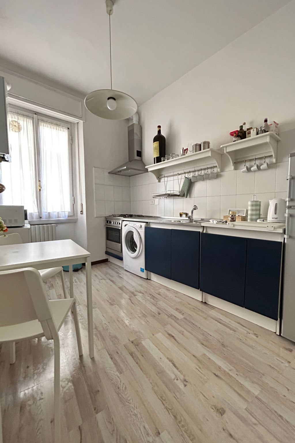 Federicas Ponte Vecchio 1bd-Drinnen