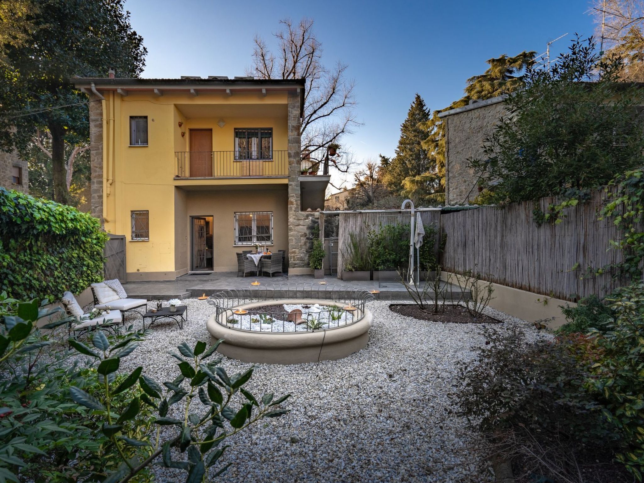 Garten' Ferienwohnung mit privatem Garten-Binnen