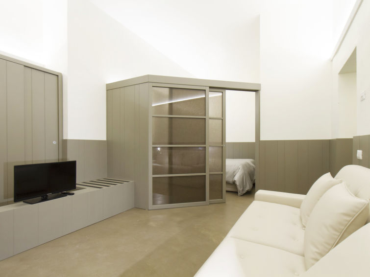 Search and Stay destination Firenze, Toscana - Italy from AU$ 520. Tipologia Trilo 06 pax