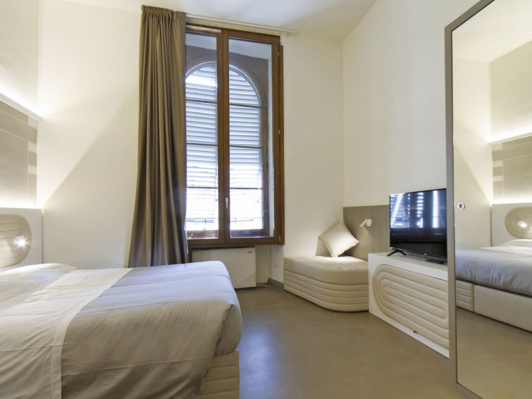 Search and Stay destination Firenze, Toscana - Italy from AU$ 520. Tipologia Trilo 06 pax
