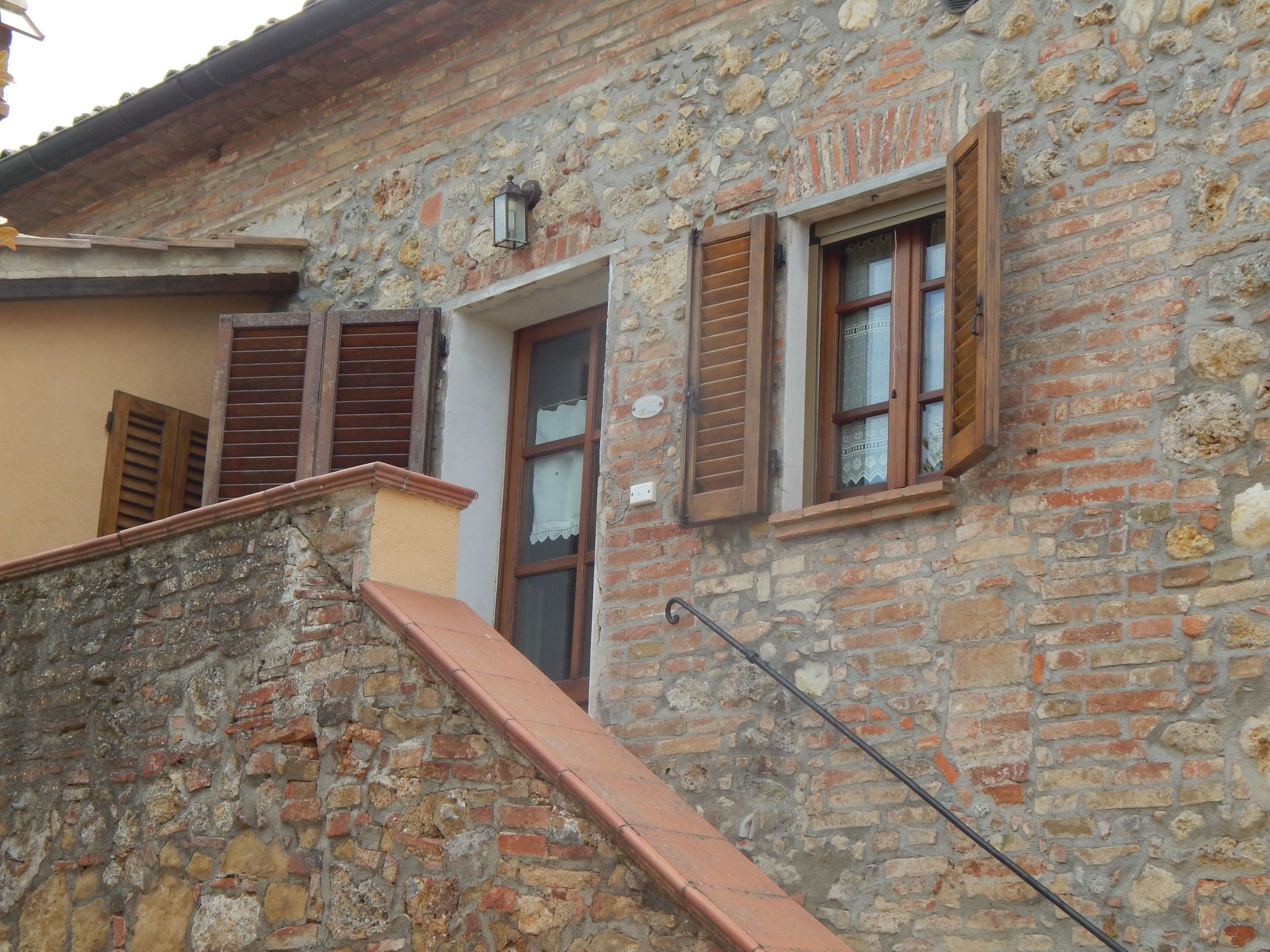 Dreizimmerwohnung für 4 Personen 3 km vom Zentru-Buiten