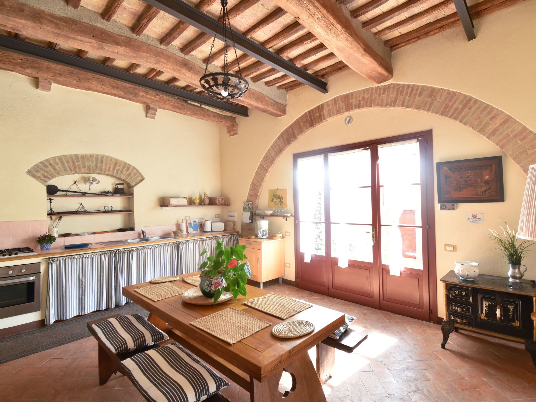 Wohnung in Bauernhaus mit großem Garten, Schwimmbad-Image-tags.info