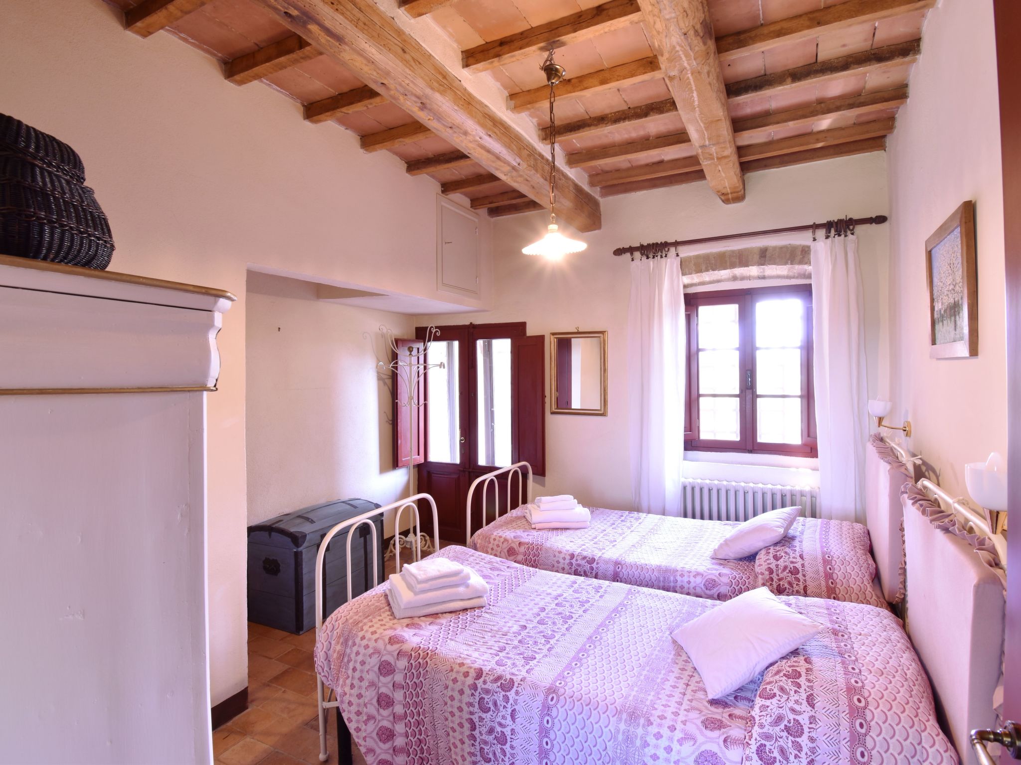 Photo of Wohnung in Bauernhaus mit großem Garten, Schwimmbad