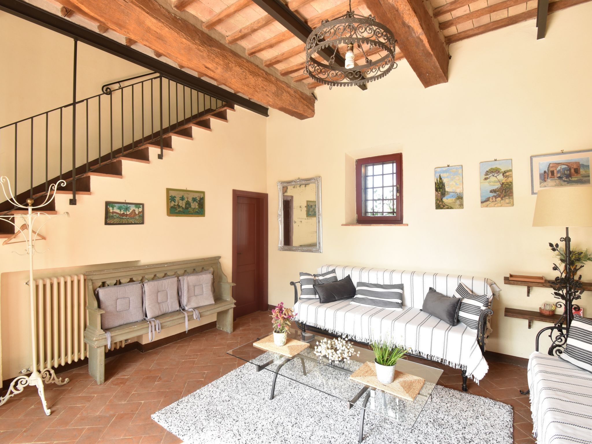 Photo of Wohnung in Bauernhaus mit großem Garten, Schwimmbad