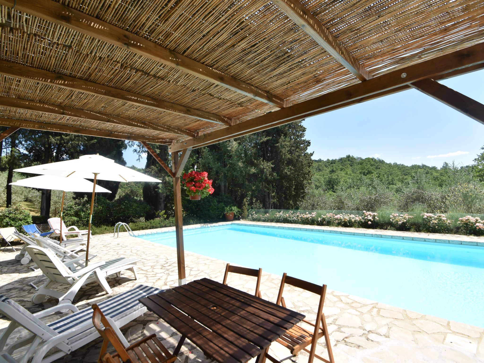 Wohnung in Bauernhaus mit großem Garten, Schwimmbad-Outside