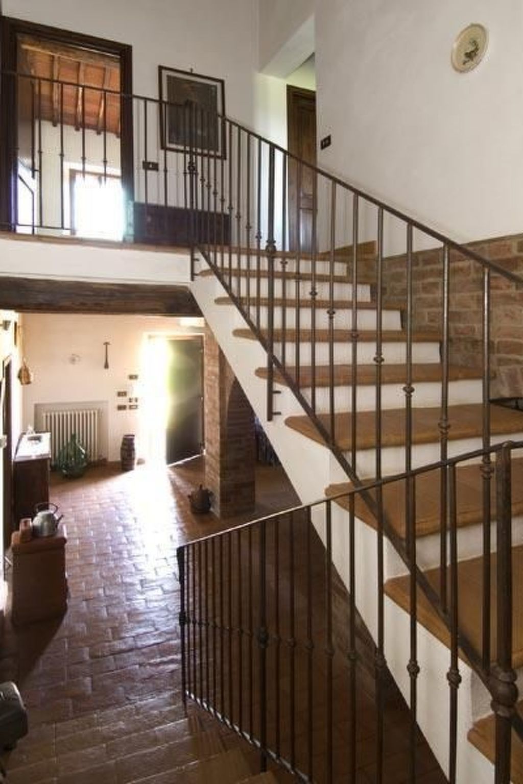 Sage' Anwesen mit Privatparkplatz-Binnen