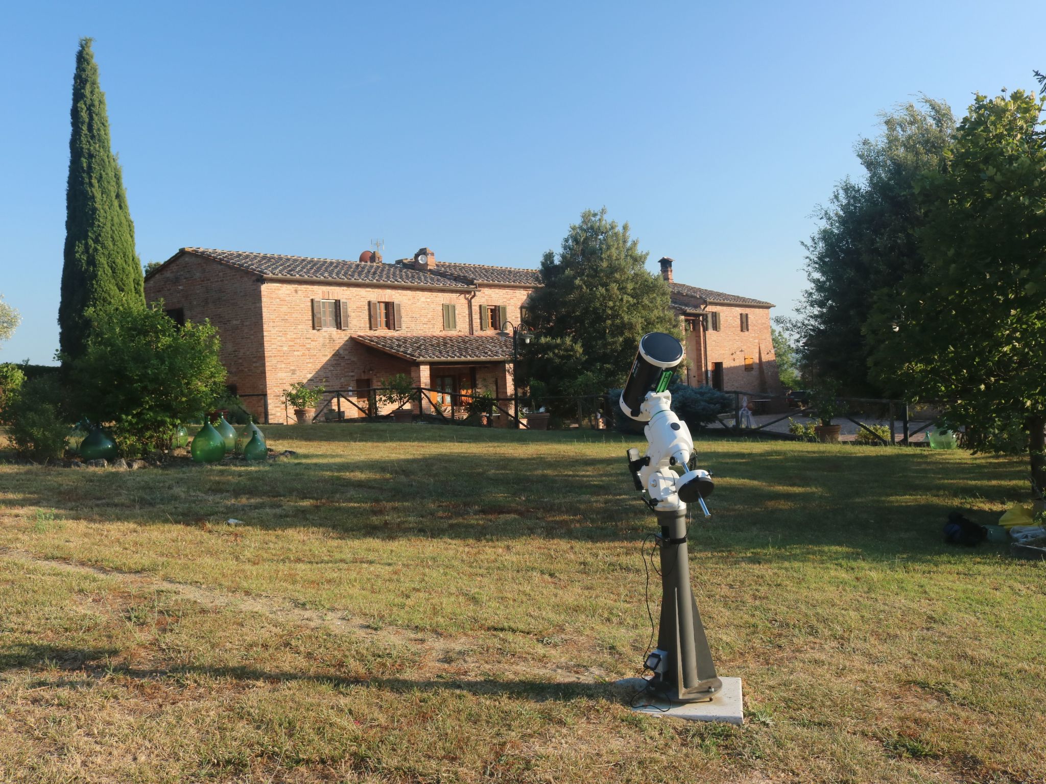 Sage' Anwesen mit Privatparkplatz-Binnen