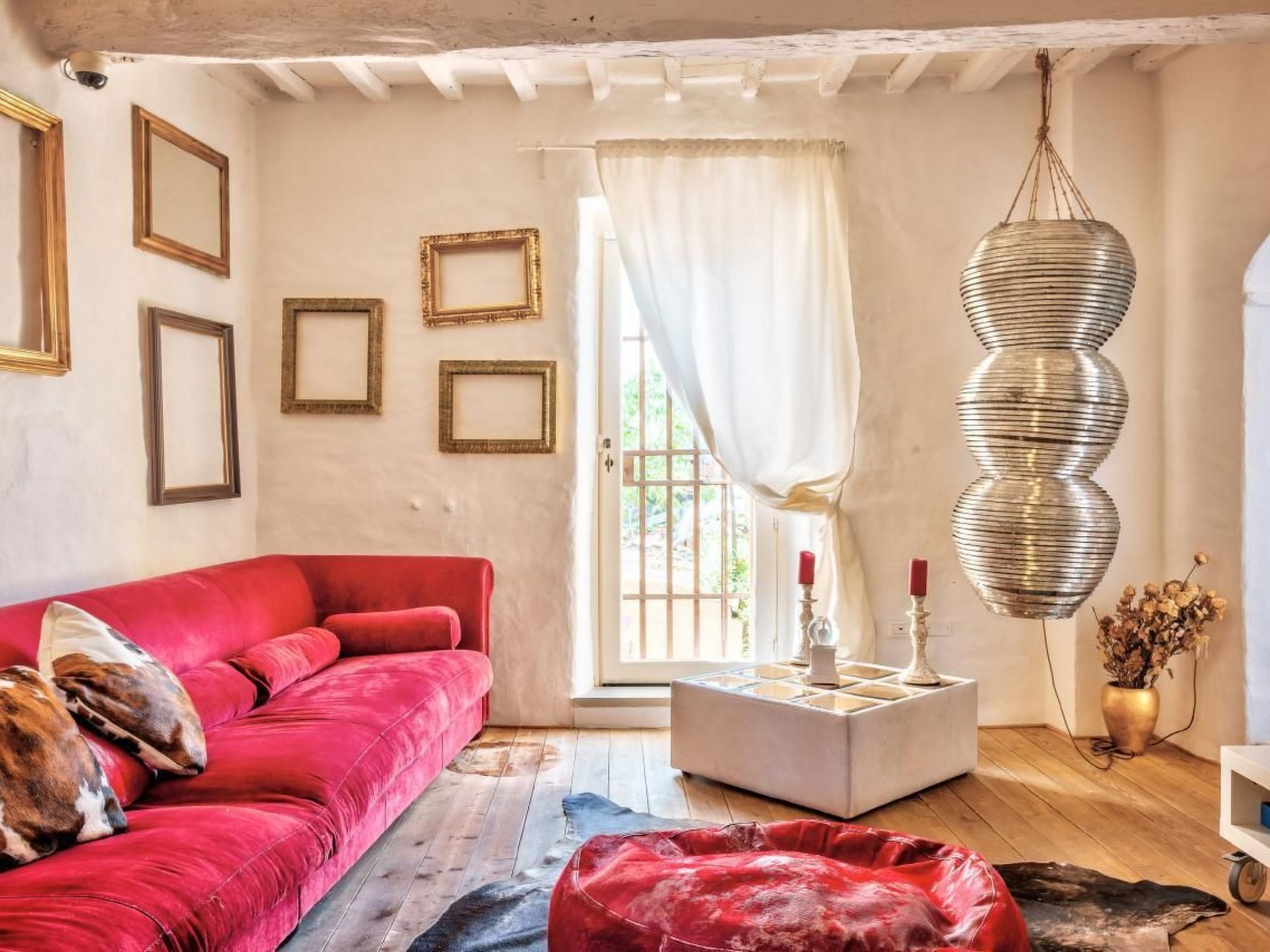 Wohnung in Marcena mit privatem Garten-Inside