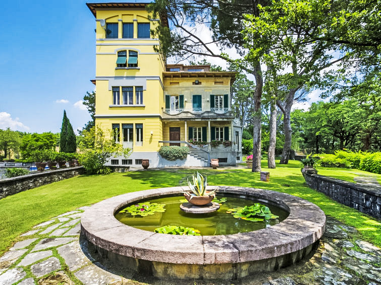 Villa met open haard en whirlpool voor 12 personen in Arezzo in Arezzo