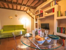 Romantisch Toscaans landhuis nabij Arezzo met panoramisch uitzicht - thumbnail 2