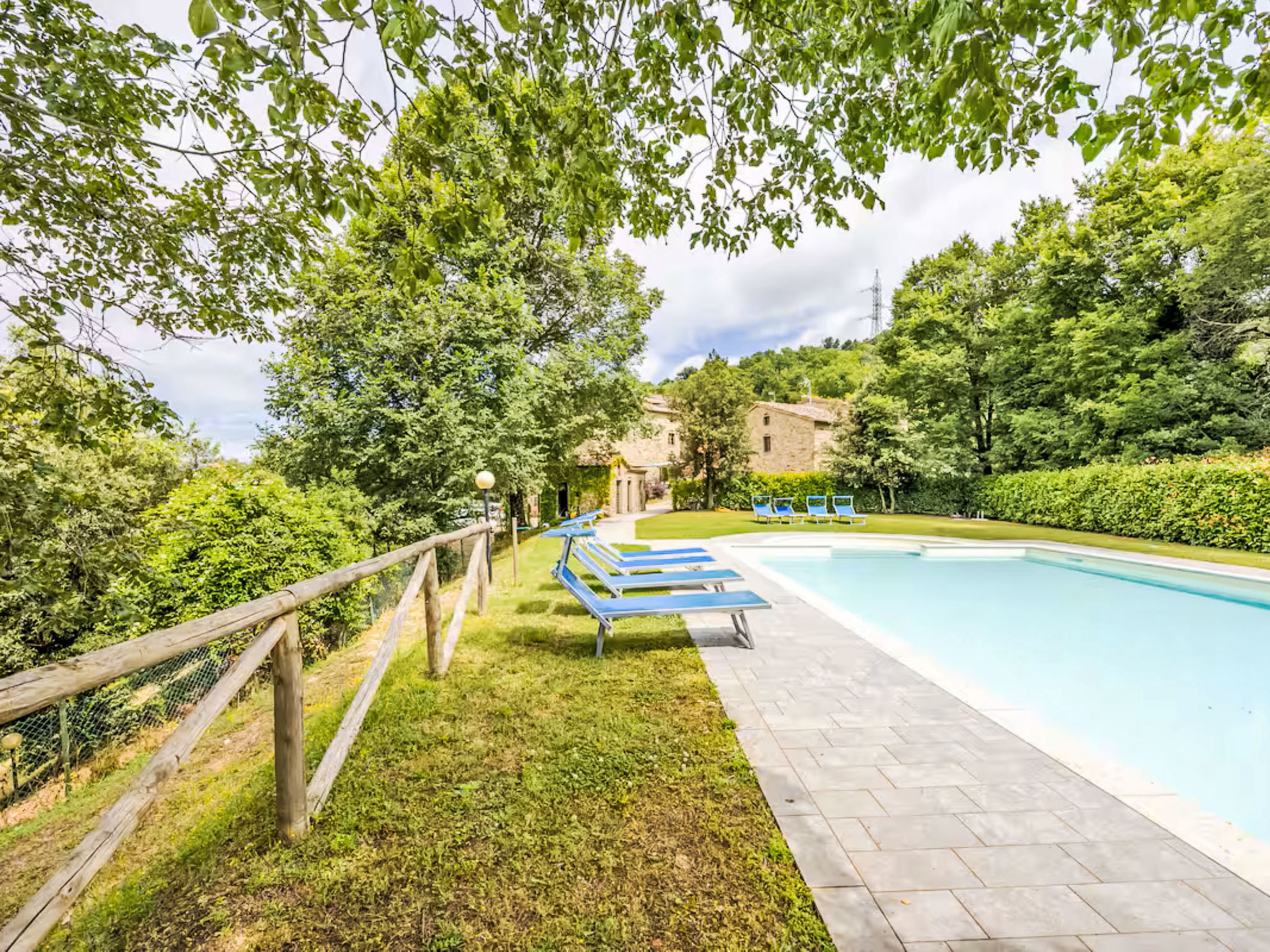 Il Frassino del Borgo di Ghiora-Buiten