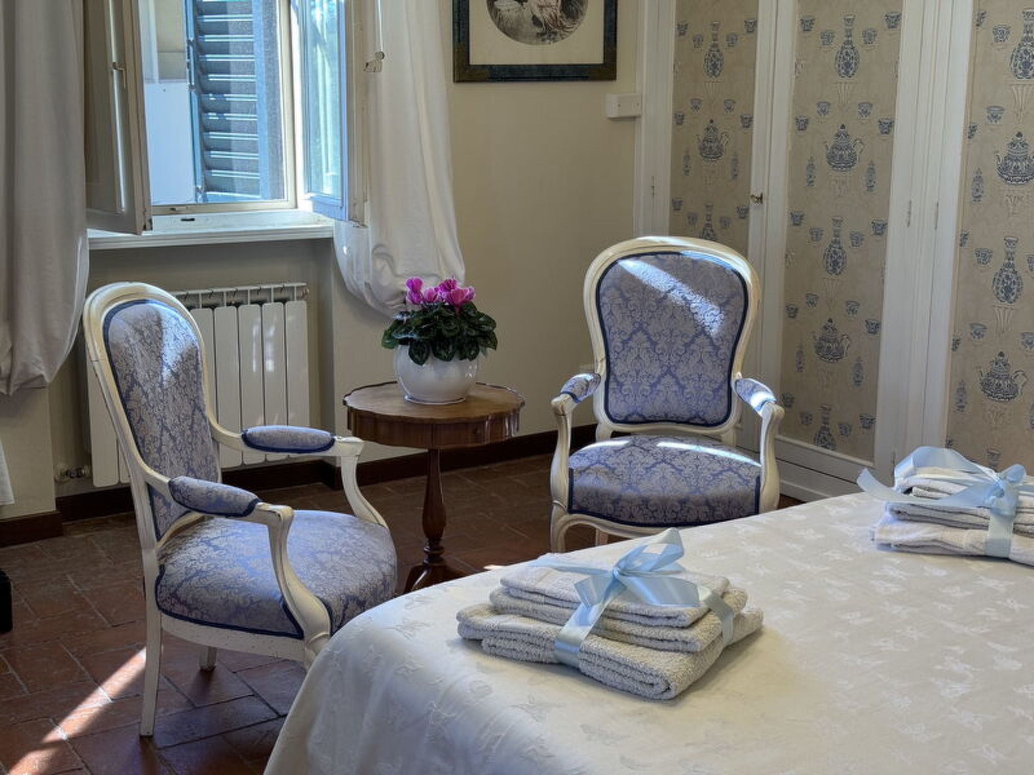 Casa Mia - Inside