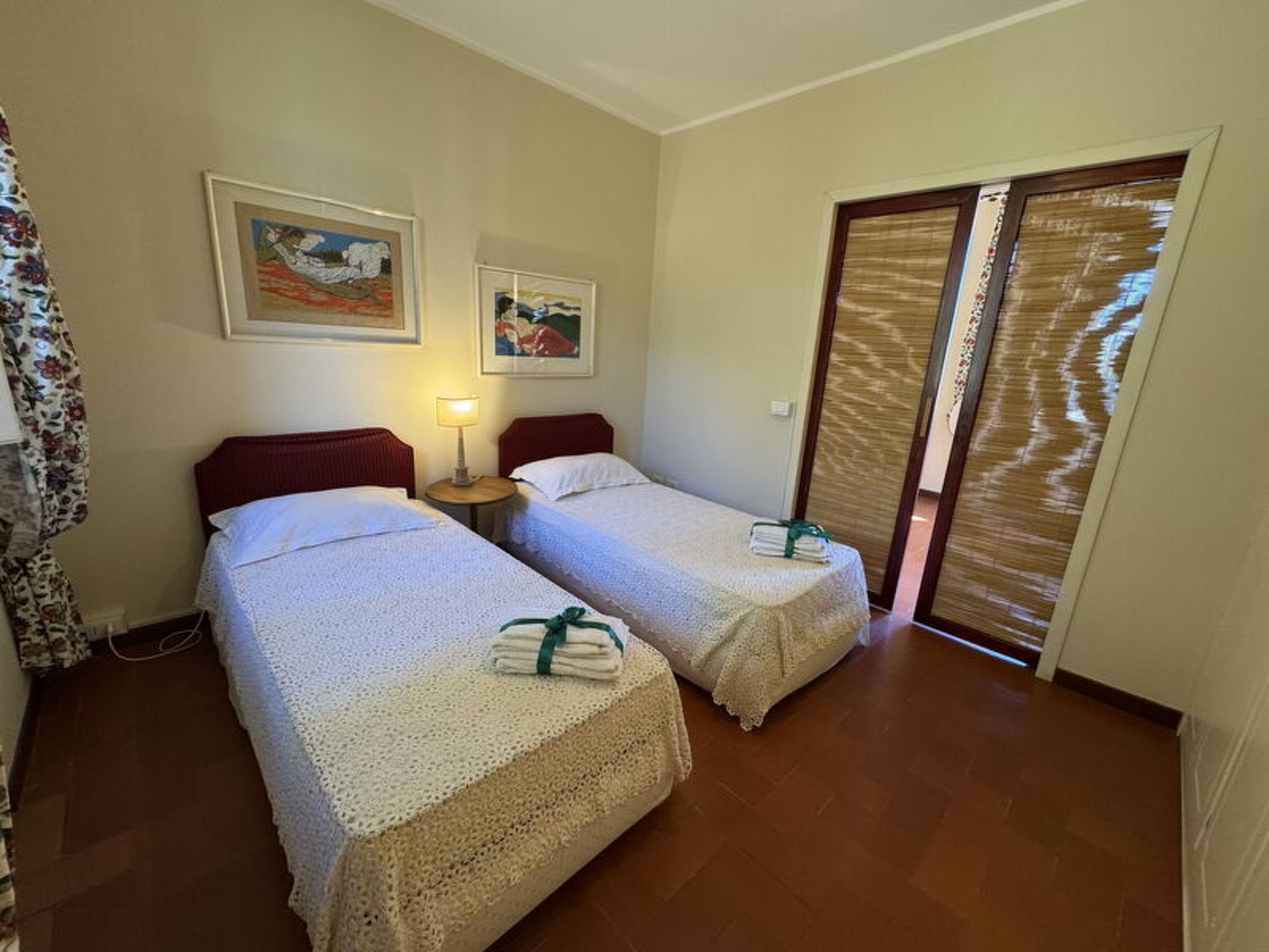 Casa Mia - Inside