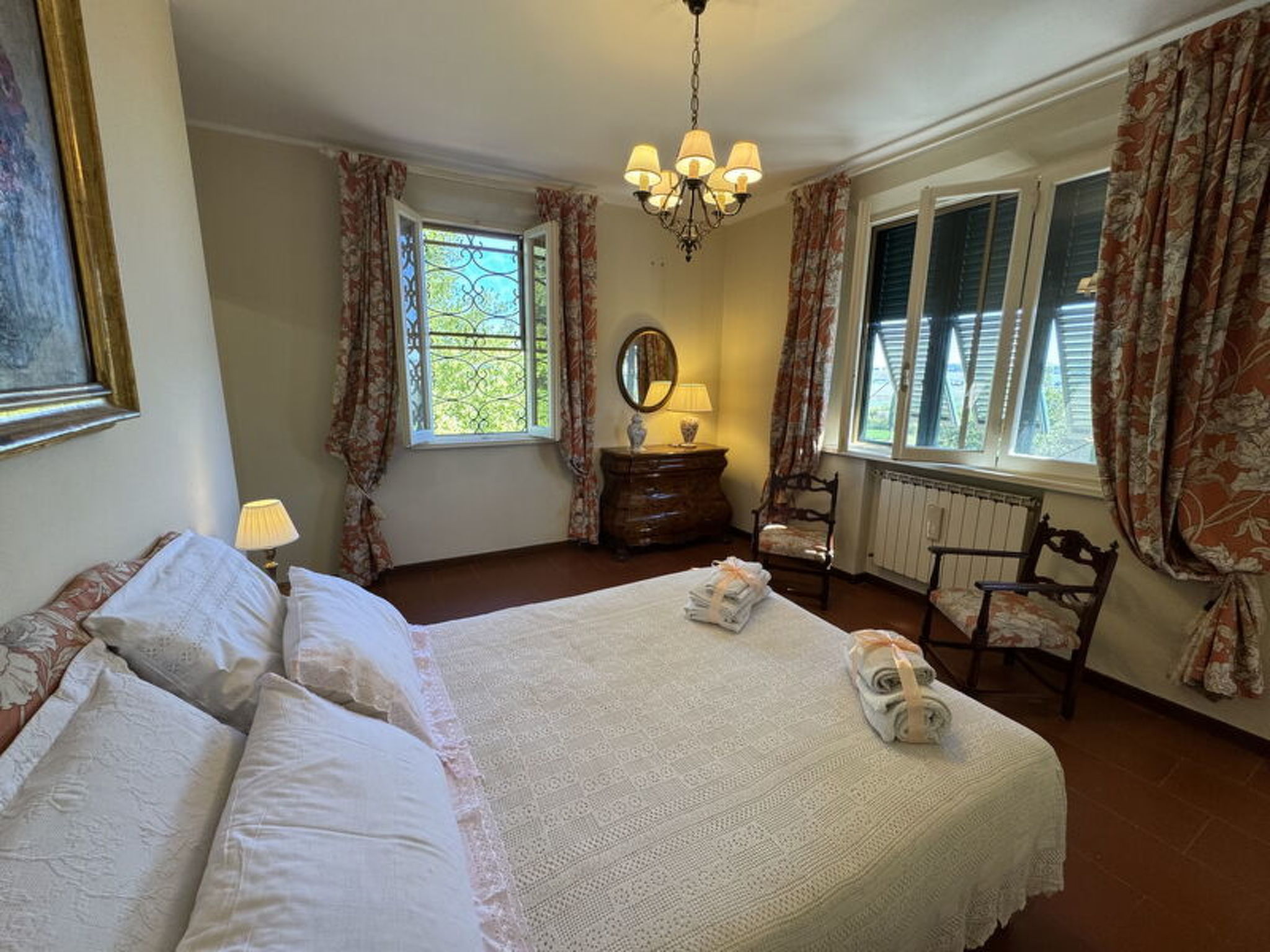 Casa Mia - Inside