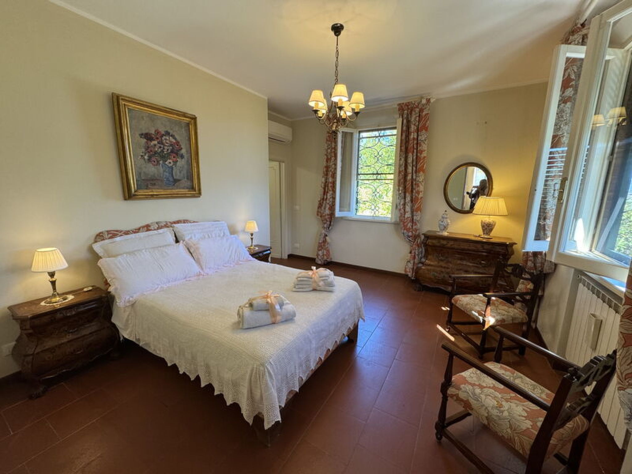 Casa Mia - Inside