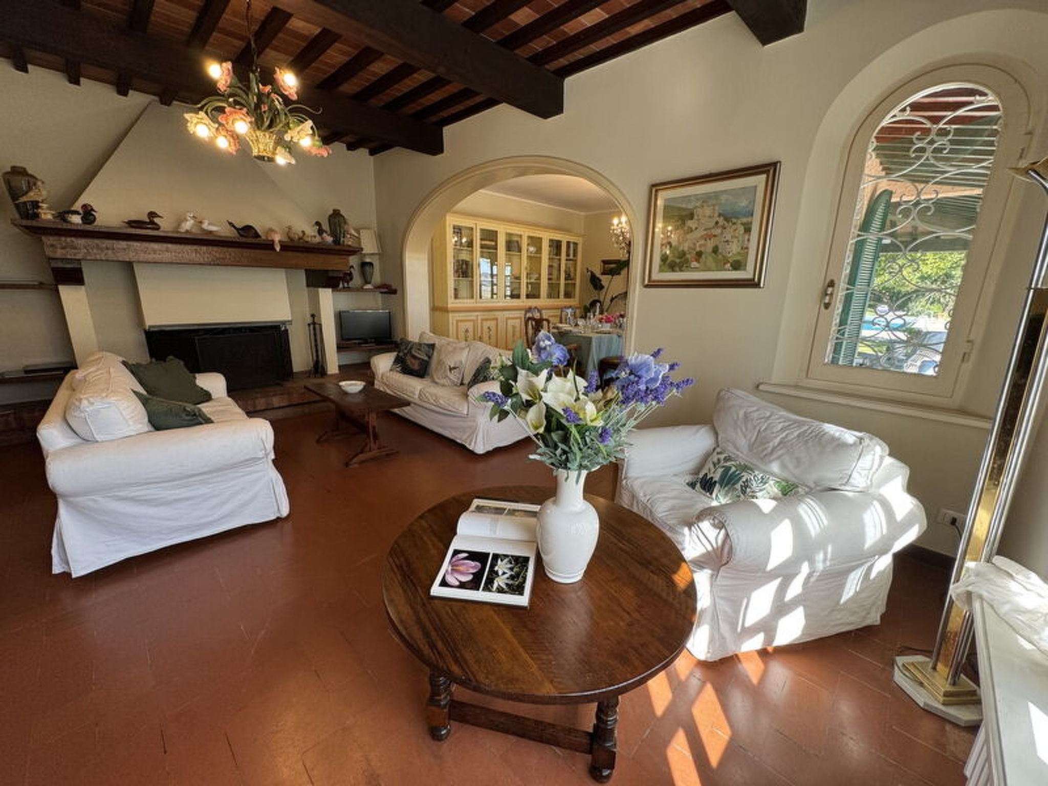 Casa Mia - Inside