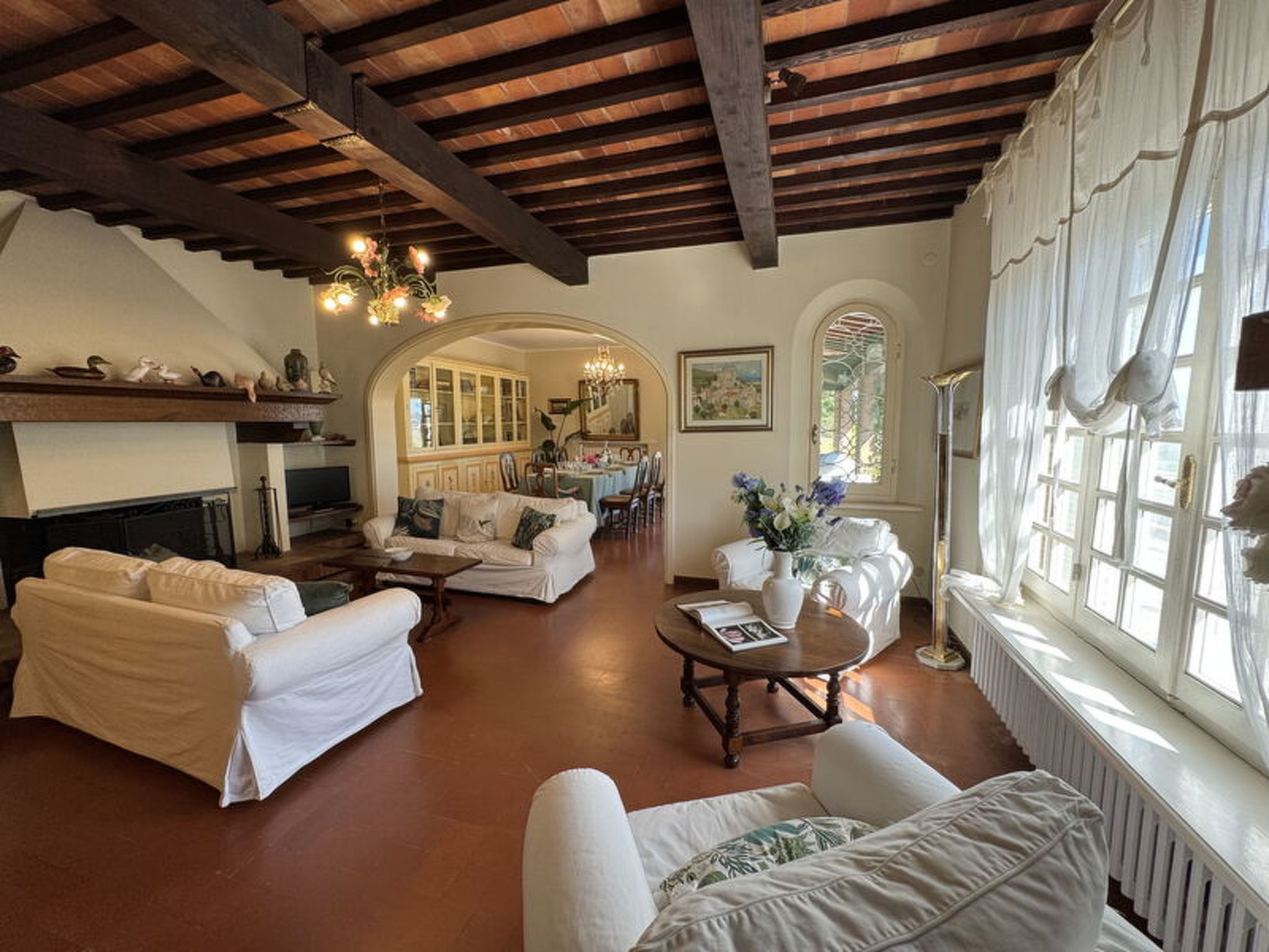 Casa Mia - Inside