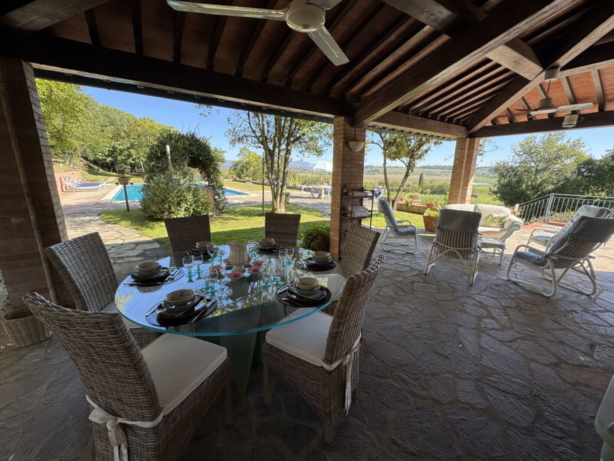 Casa Mia - Outside