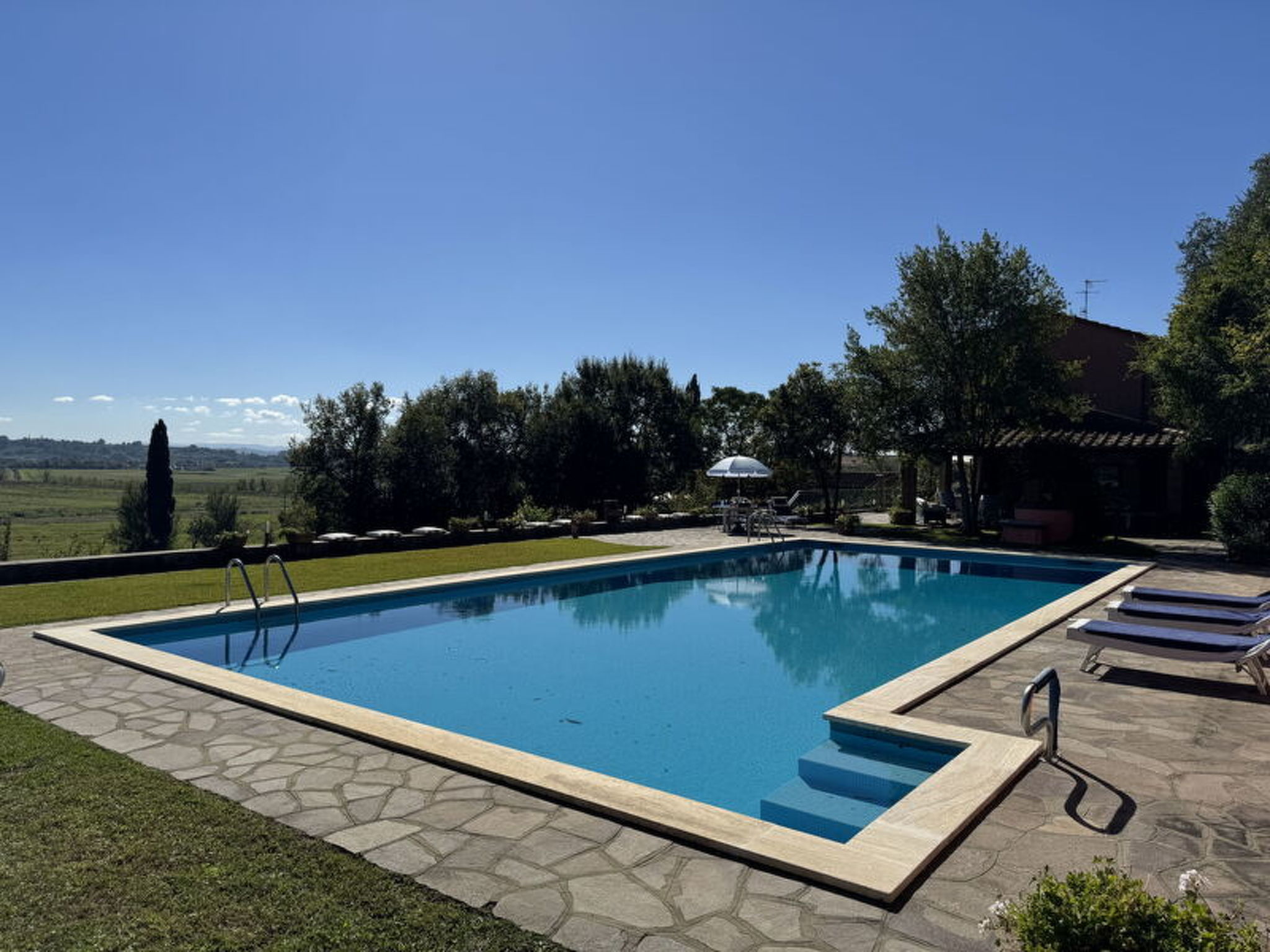 Casa Mia - Outside