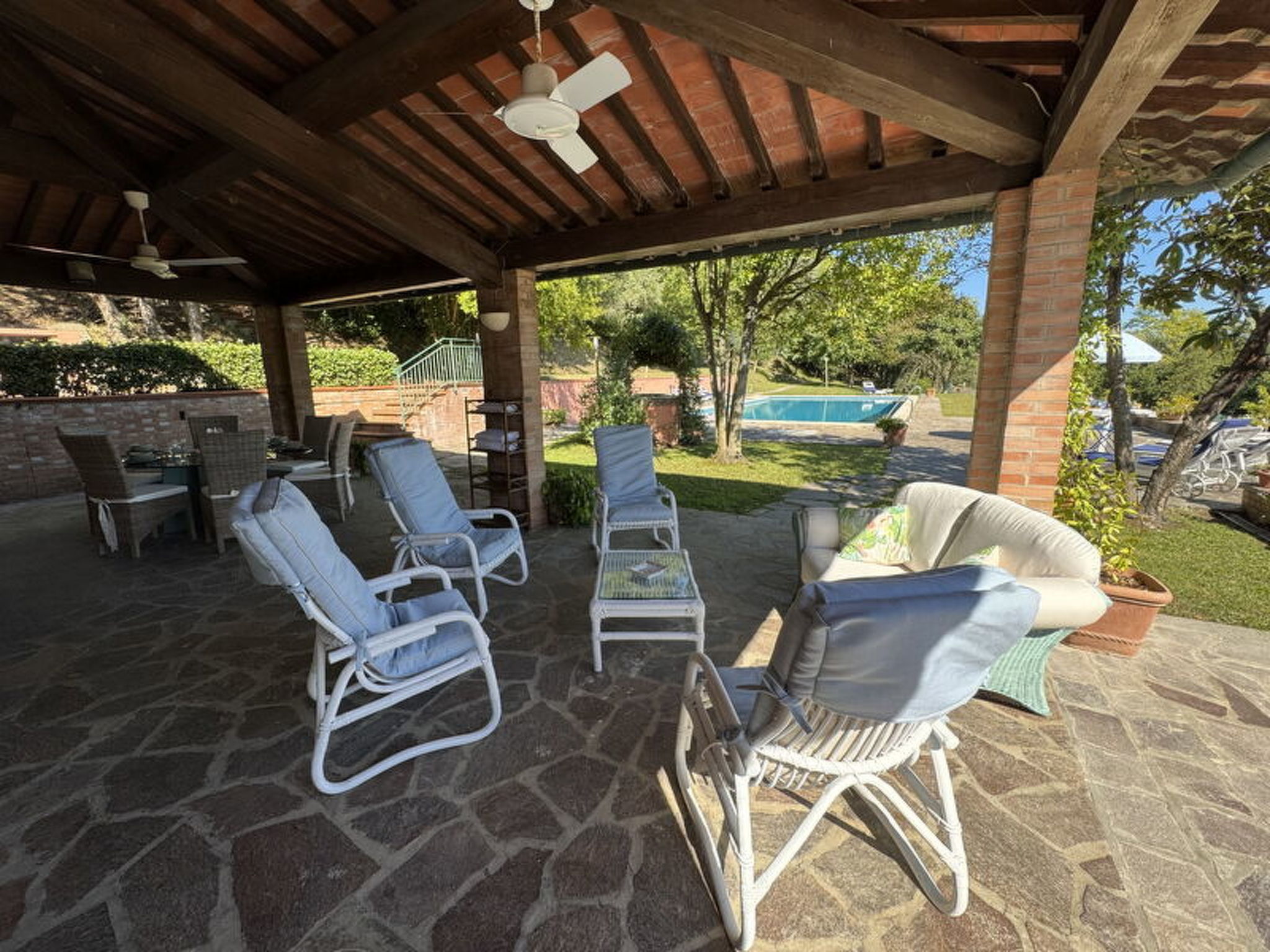 Casa Mia - Outside