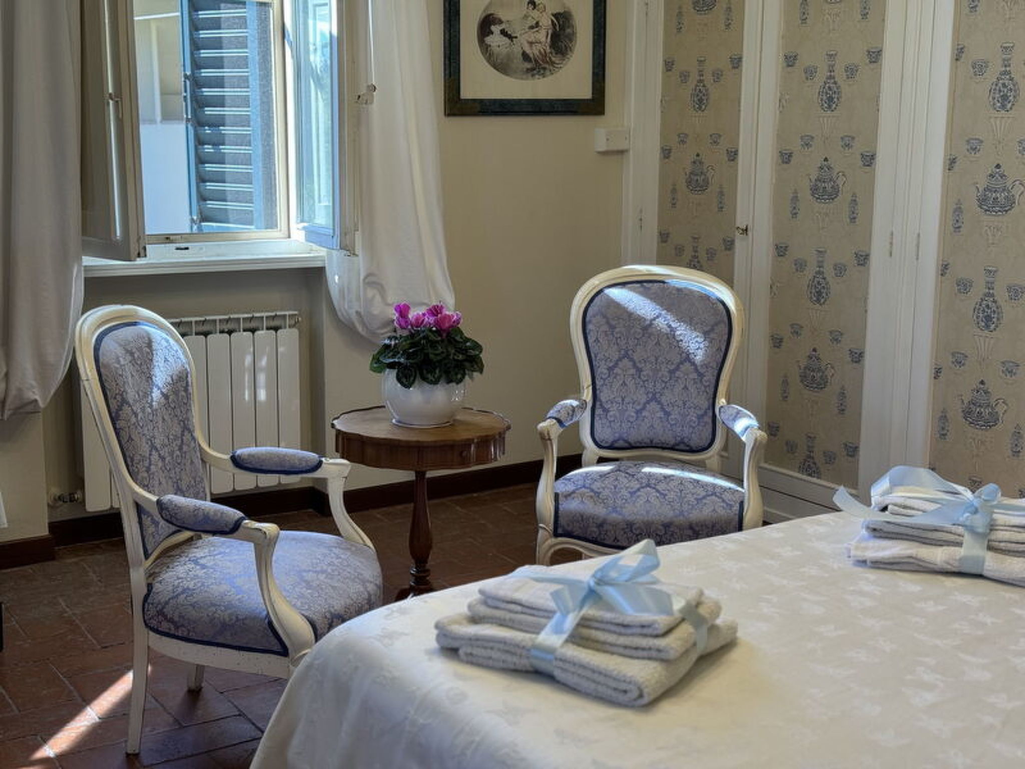 Casa Mia - Inside