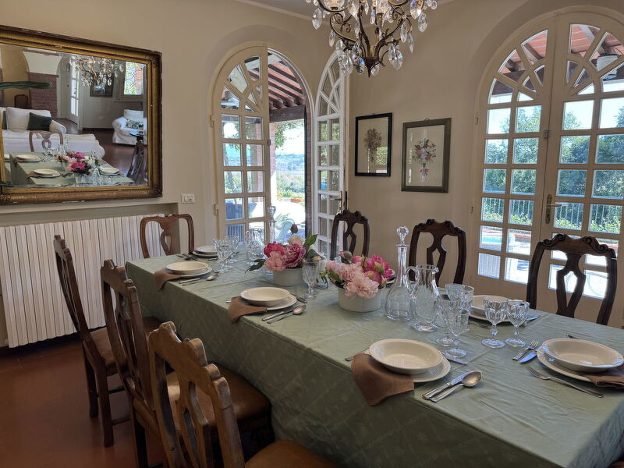 Casa Mia - Inside