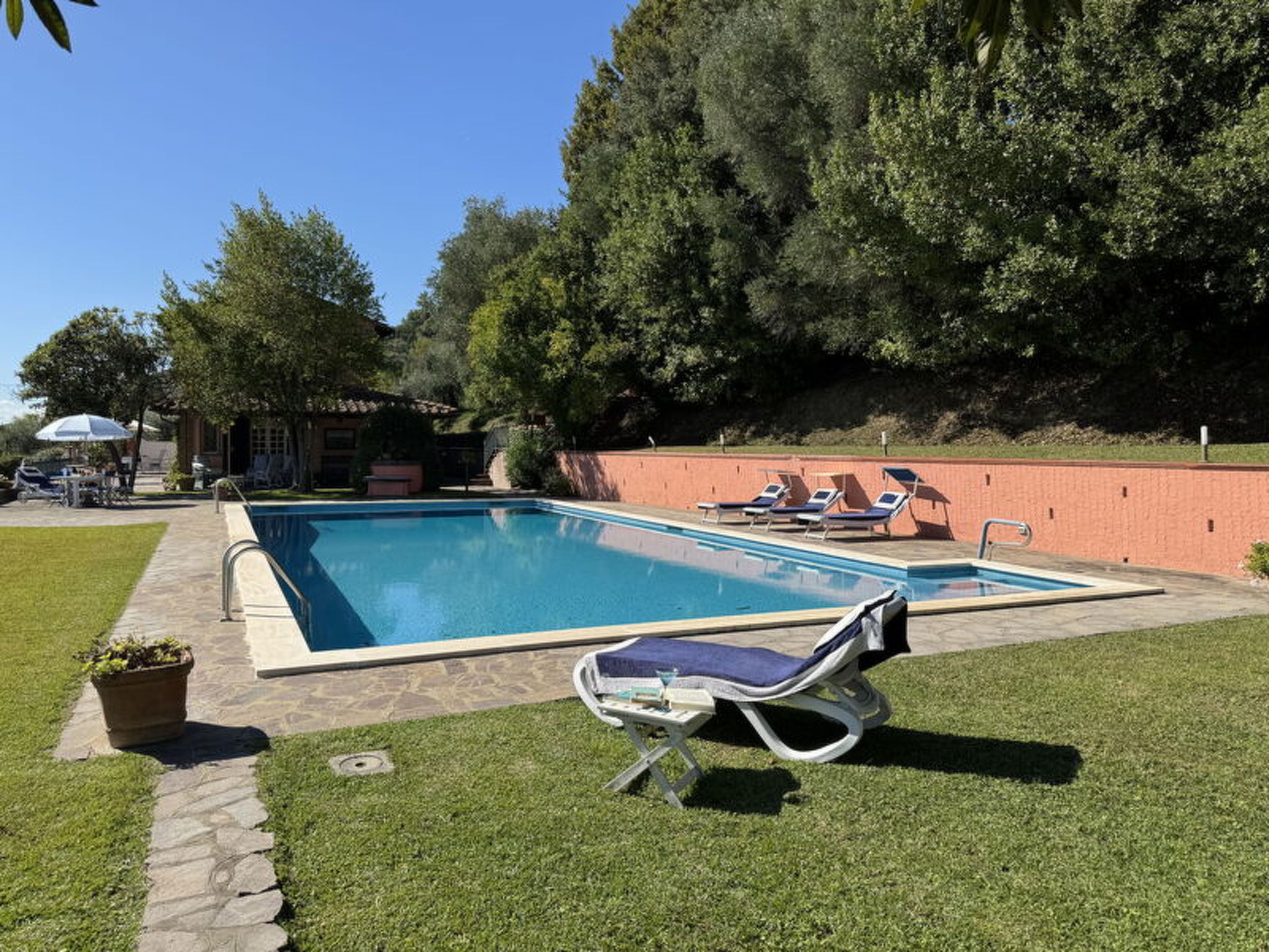 Casa Mia - Outside