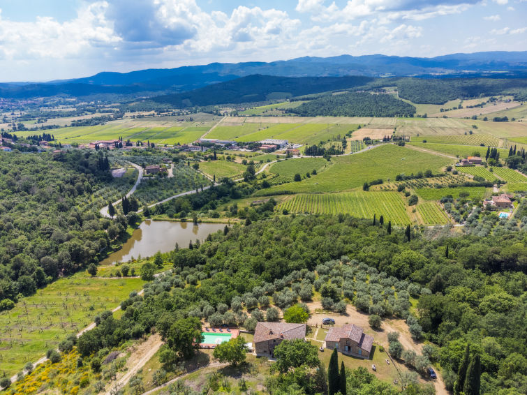 Privézwembad en rust op boerderij La Querciolaia in Pergine Valdarno in Pergine Valdarno