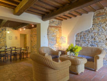 Landhuis Boccaccio in Chianti: 4-persoons appartement met zwembad - thumbnail 1