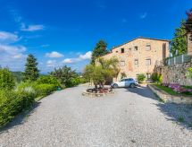 Authentiek Toscaans appartement tussen wijngaarden en olijfbomen - thumbnail 3