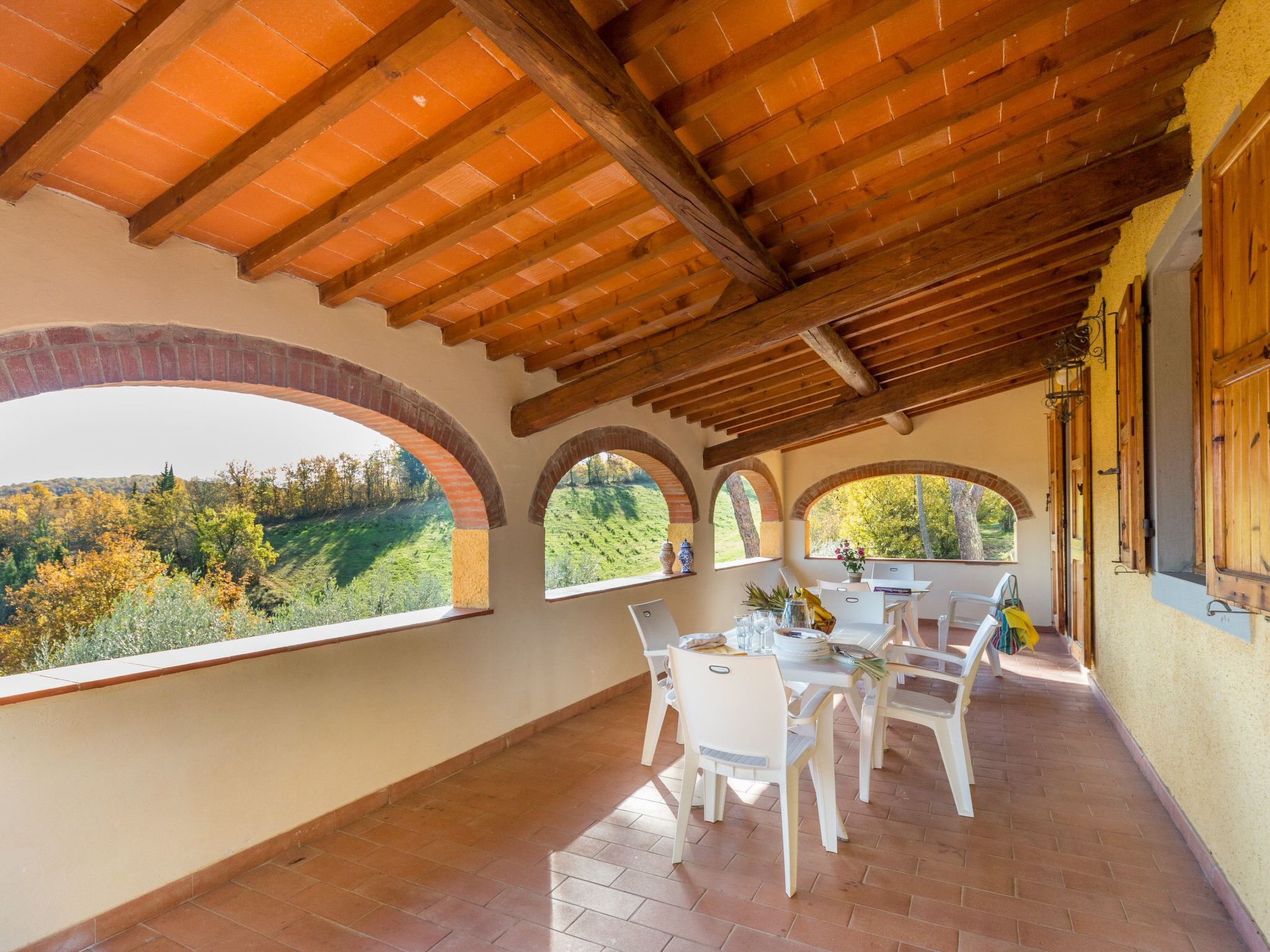 'Villa Rondini' mit Terrasse-Outside