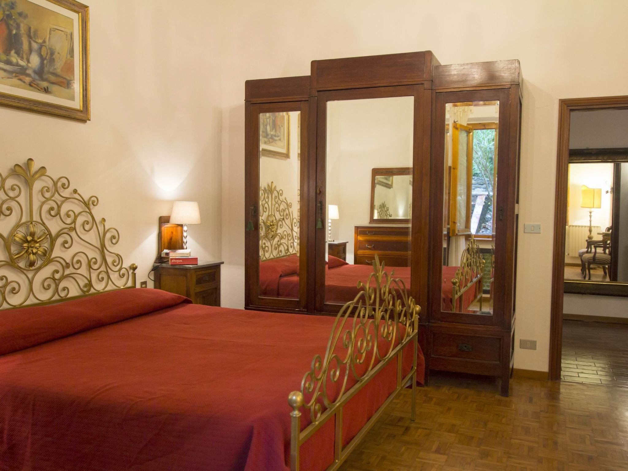 'Villa Rondini' mit Terrasse-Inside