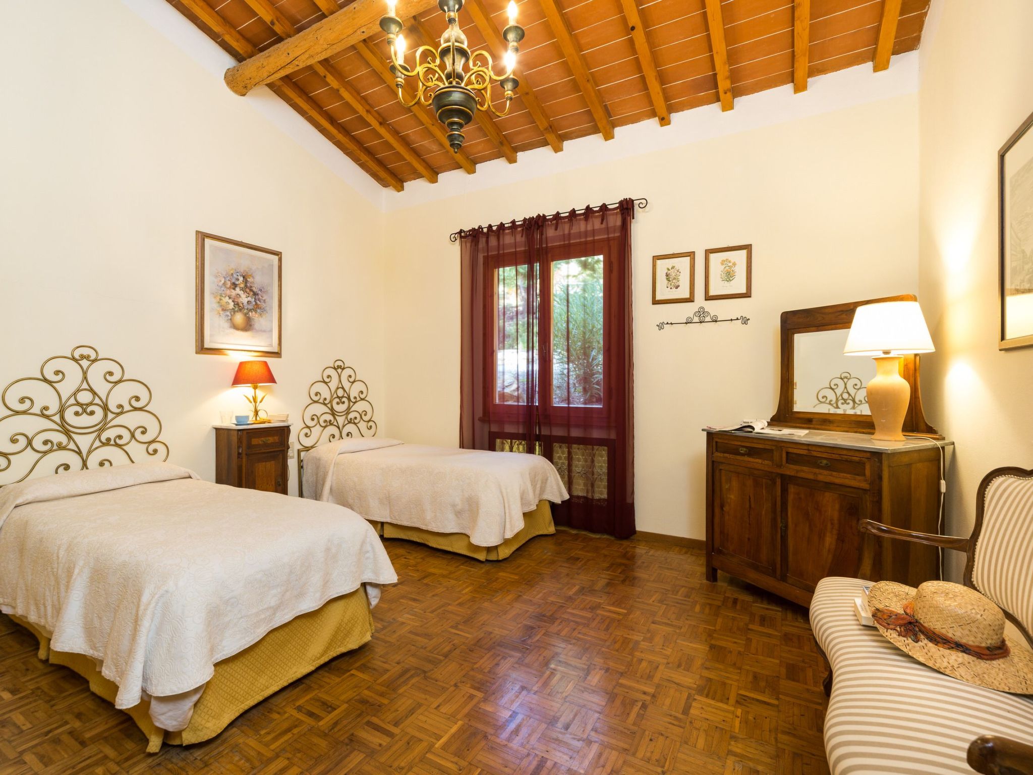 'Villa Rondini' mit Terrasse-Image-tags.info