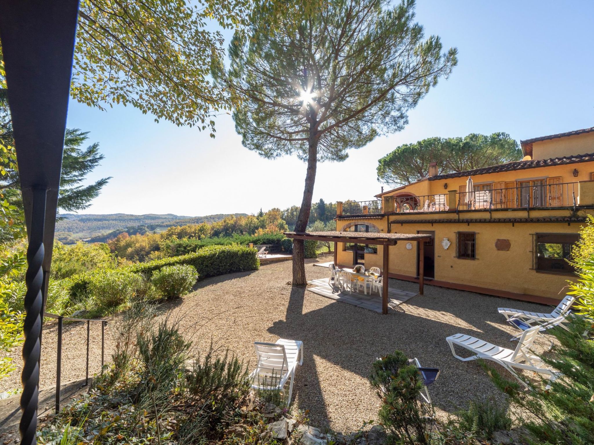 Wohnung Poggio Oro Rondini mit Pool — view 1 of 33