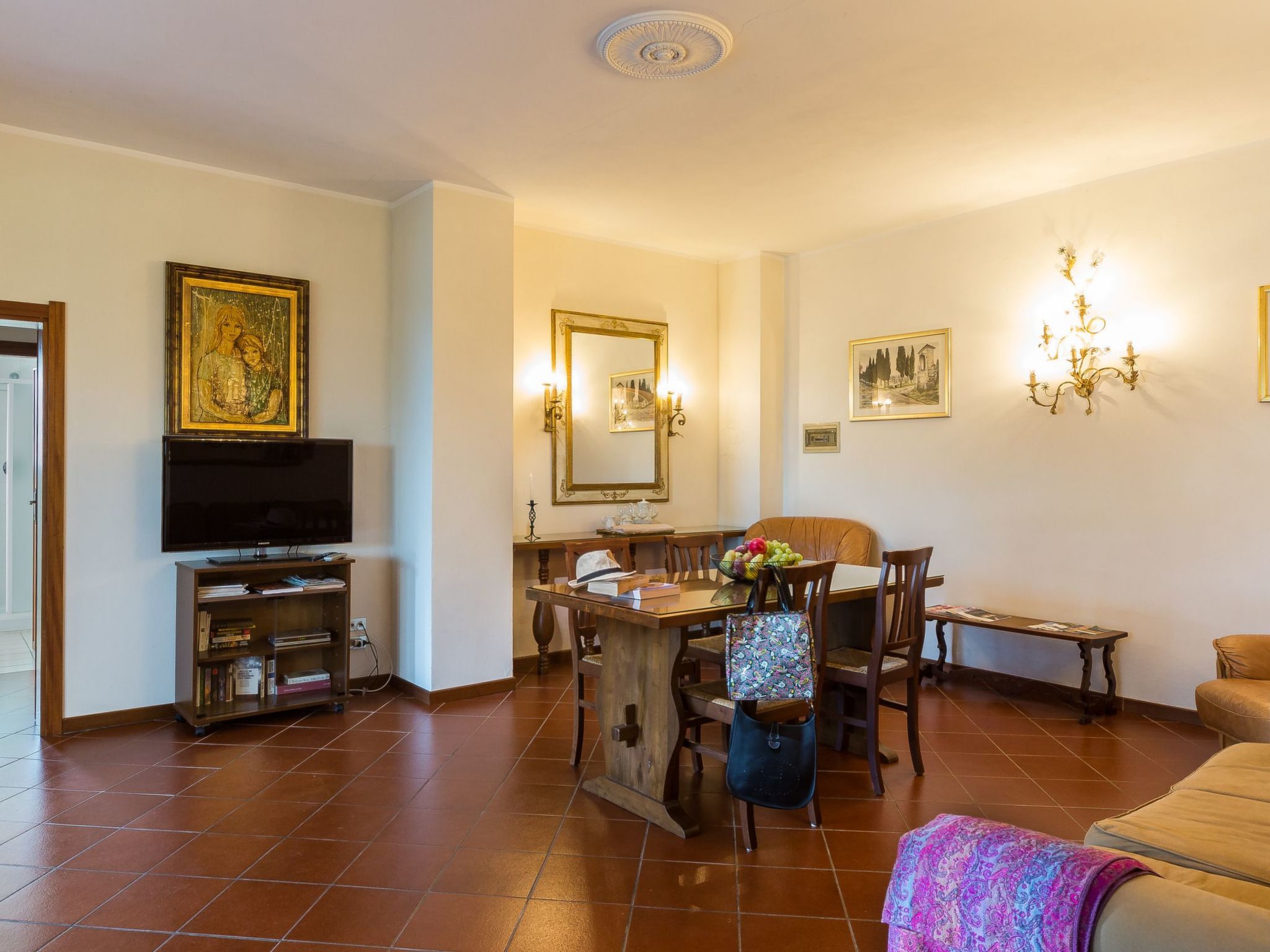 Wohnung Poggio Oro mit Panoramablick-Drinnen