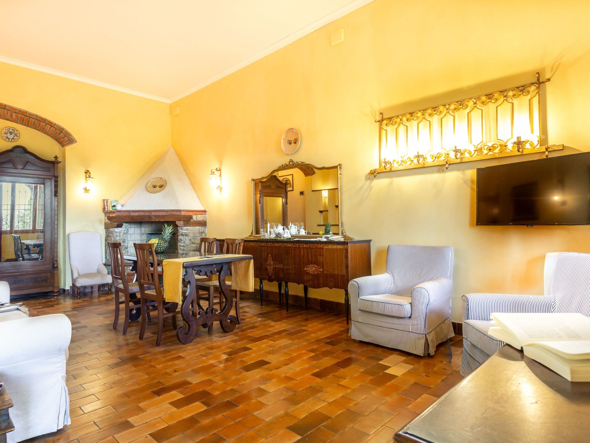 Unterkunft mit Panoramaterrasse, für 4 Personen-Drinnen