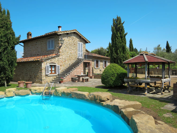 Op 500 m van het meer: Rustieke boerderij Casa Clotilde in Monte San Savino in Monte San Savino