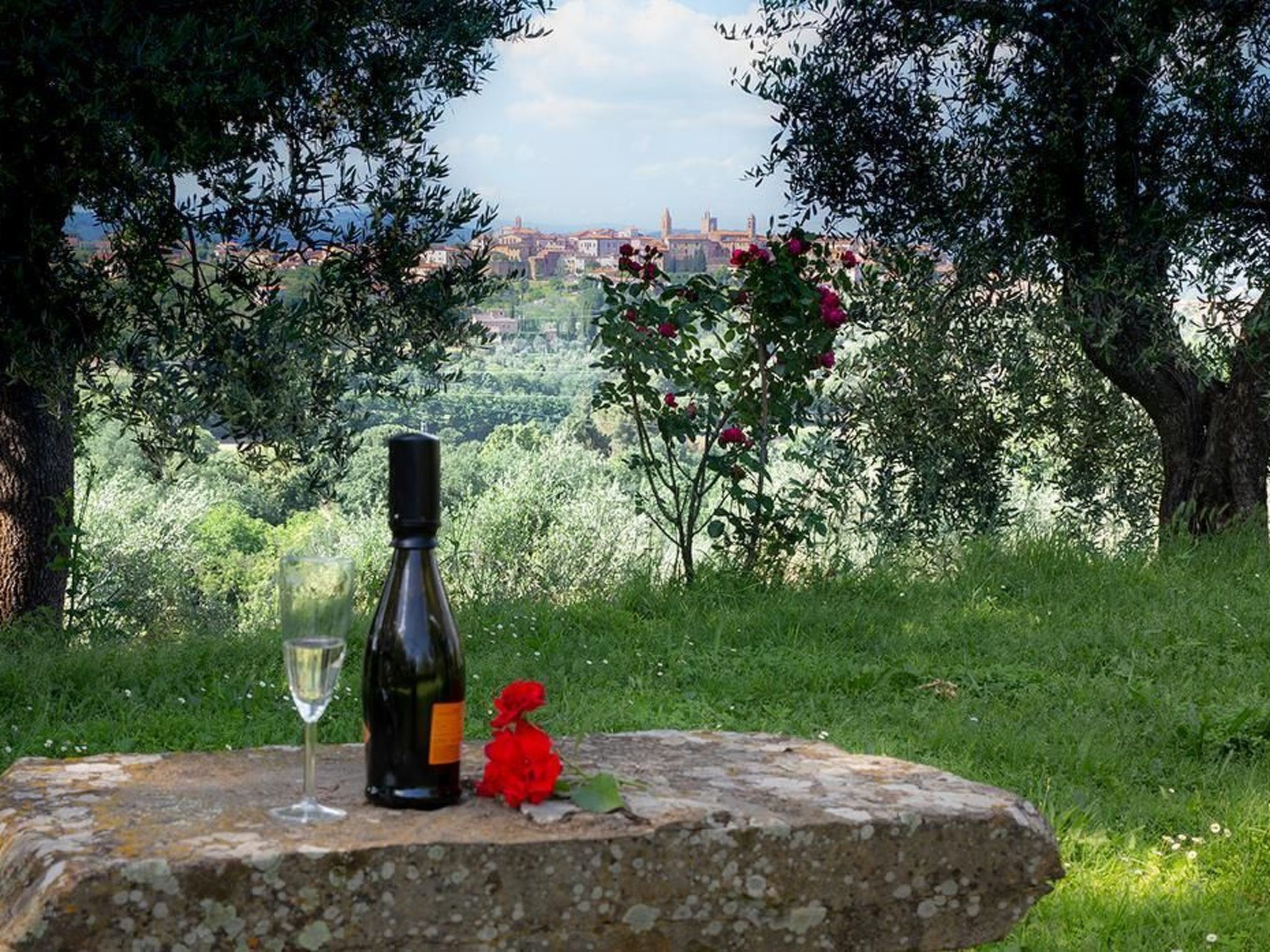 Wunderschöne Ferienwohnung in Monte San Savino mit gemeinschaftlichem Pool, Gar-Binnen