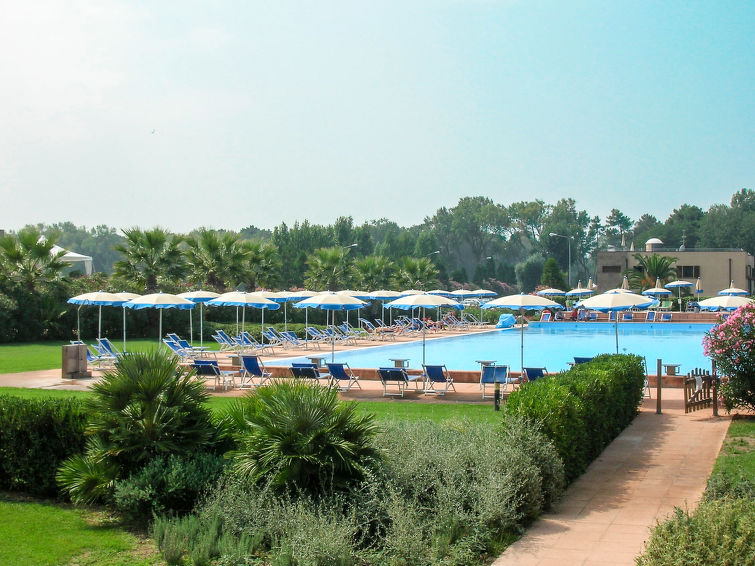 Search and Stay destination Tirrenia, Toscana - Italy from AU$ 177. Cosmopolitan Golf (TIR280)