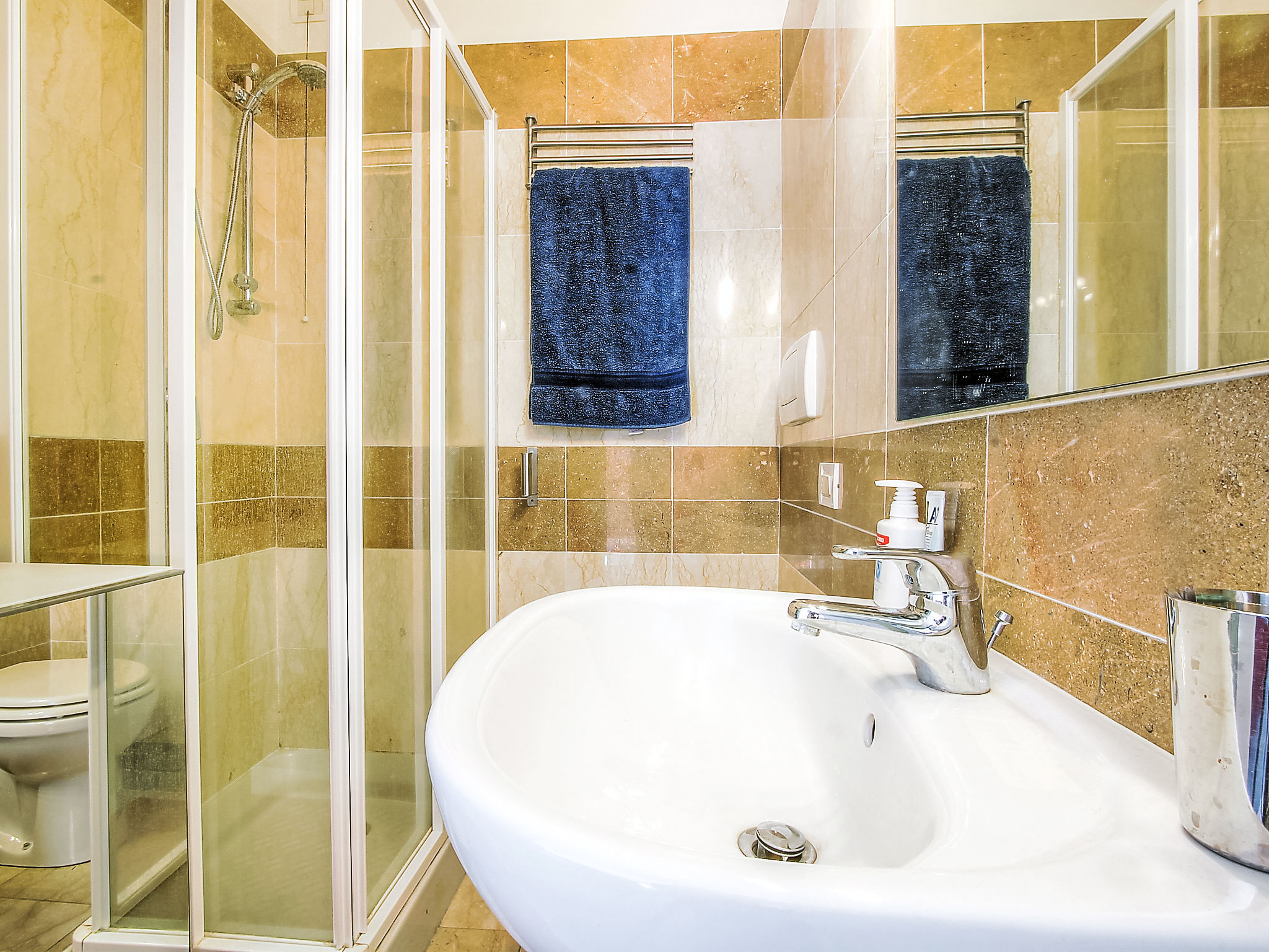 Suite 48 - Binnen