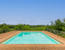 Rustiek toevluchtsoord in Toscane met zwembad en uitzicht op wijngaarden - thumbnail 2