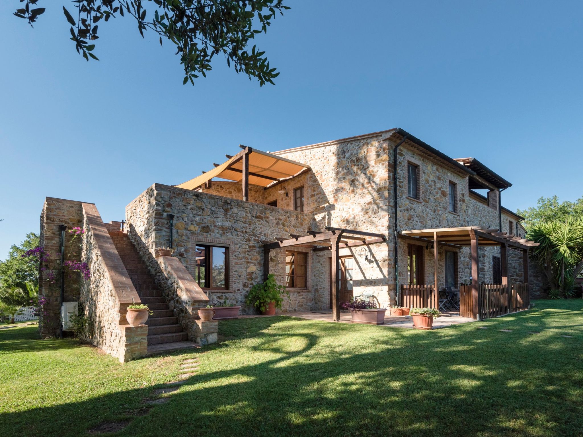 Drei-Zimmer-Wohnung im Bauernhaus-Binnen